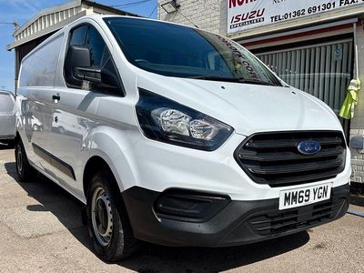 Used Ford Transit Custom 105 HP (77 kW) 2019 White Van