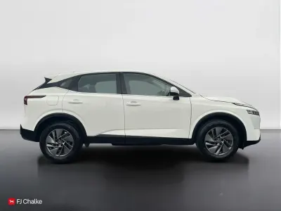 Used Nissan Qashqai Acenta Premium 2023 White SUV