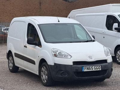 White Used 2015 Peugeot Partner S MPV | £6,995 (Fair price)