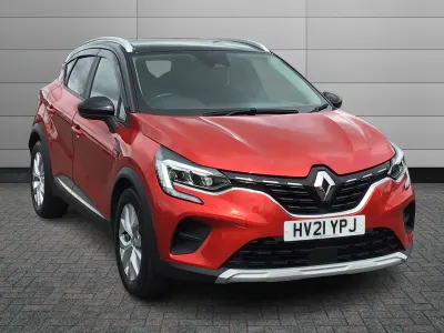 Usado Renault Captur Iconic 130 HP (95 kW) 2021 Vermelho SUV