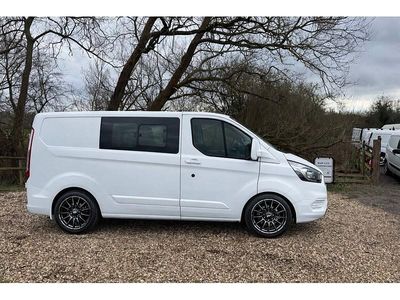 Used Ford Transit Custom 180 HP (132 kW) 2020 White Estate