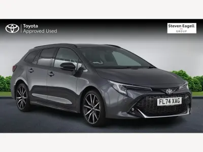 Usado Toyota Corolla Sport 2024 Gris Familiar