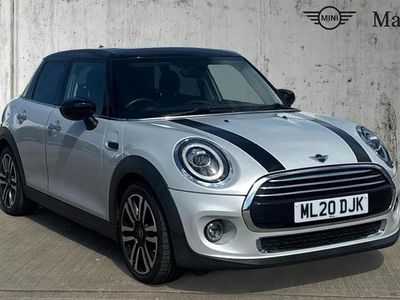 Begagnad Mini Cooper Exclusive 134 HK (98 kW) 2020 Silver Halvkombi