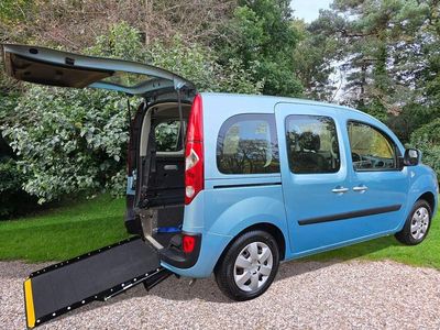 Used Renault Kangoo Expression 106 HP (77 kW) 2012 Blue Hatchback