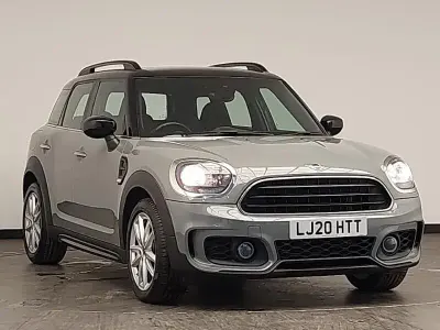 Używany Mini Cooper Countryman Sport 136 KM (100 kW) 2020 Szary SUV