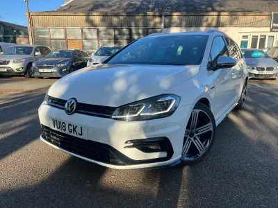 Używany VW Golf VII R 310 KM (228 kW) 2018 Biały Kombi