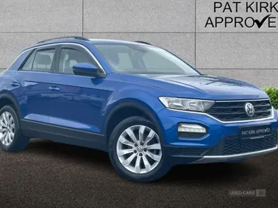 Used VW T-Roc SE 115 HP (84 kW) 2018 Blue SUV