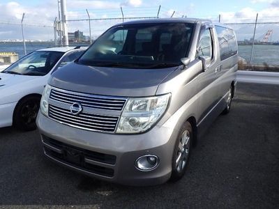 Silver Used 2009 Nissan Elgrand Premium Edition MPV | £10,999 (A bit pricey)