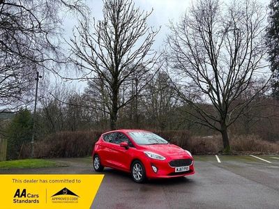 Used Ford Fiesta Zetec 100 HP (73 kW) 2017 Red Hatchback