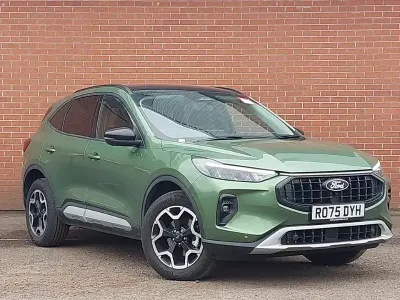 Begagnad Ford Kuga Active 180 HK (132 kW) 2025 Grön SUV