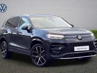 Usado VW Tayron R-line 150 HP (110 kW) 2025 Cinzento SUV