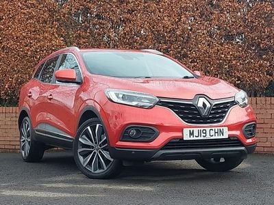Red Used 2019 Renault Kadjar Iconic SUV | £9,698 (Fair price)