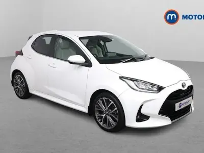 Begagnad Toyota Yaris Hybrid 116 HK (85 kW) 2025 Halvkombi