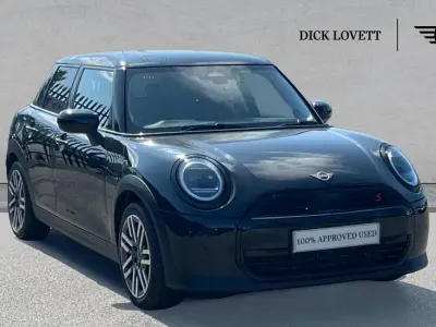 Used Mini Cooper S Hatch 201 HP (147 kW) 2025 Black Hatchback