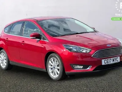 Used Ford Focus Titanium 150 HP (110 kW) 2017 Red Hatchback