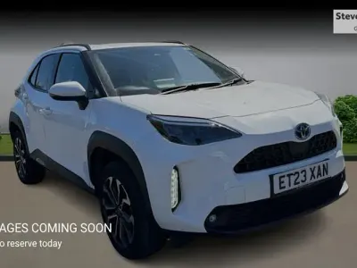 Second-hand Toyota Yaris Hybrid Design 116 CP (85 kW) 2026 Break