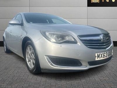Used Vauxhall Insignia Design Edition 140 HP (102 kW) 2015 Hatchback