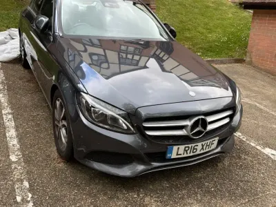 Używany Mercedes C220 2016 Szary Sedan/Limuzyna