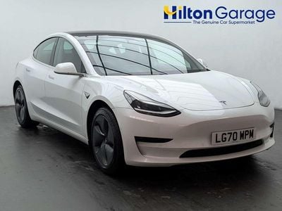 Used Tesla Model 3 Standard Range 239 kW (325 HP) 2020 White Sedan
