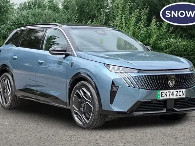 Used Peugeot e-5008 GTi 156 kW (213 HP) 2024 Blue SUV