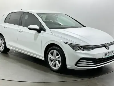 Used VW Golf VII Life 150 HP (110 kW) 2021 White Hatchback