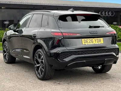 Used Audi Q3 Advanced 150 HP (110 kW) 2026 Black SUV