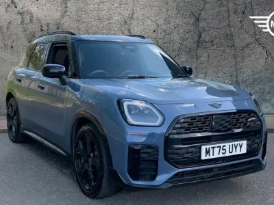 Używany Mini Countryman 215 KM (158 kW) 2025 Niebieski SUV
