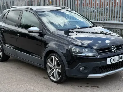 Usado VW Polo Cross 2011 Preto Citadino