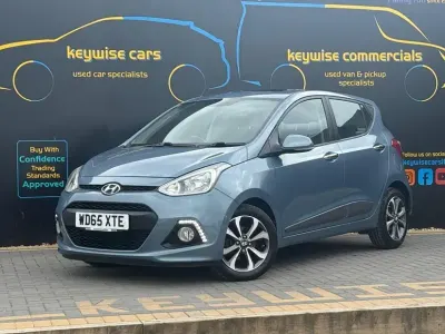 Usado Hyundai i10 Premium SE 83 HP (61 kW) 2016 Azul Citadino