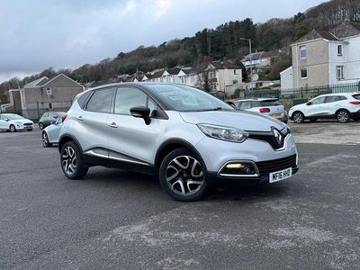 Used Renault Captur Dynamique 90 HP (66 kW) 2016 Silver SUV