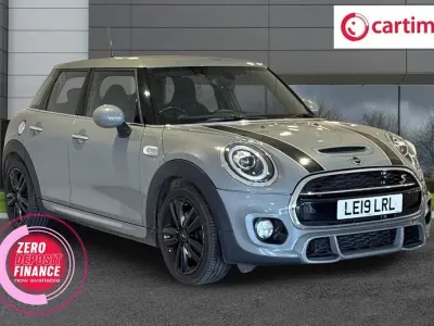 Begagnad Mini Cooper S Hatch 192 HK (141 kW) 2019 Grå Halvkombi