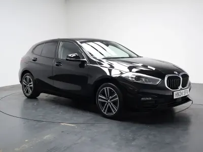 Używany BMW 118 Sport Line 136 KM (100 kW) 2024 Czarny Hatchback