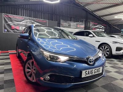 Toyota Auris Hybrid