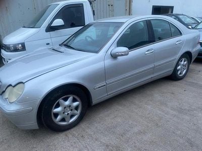 Mercedes C180