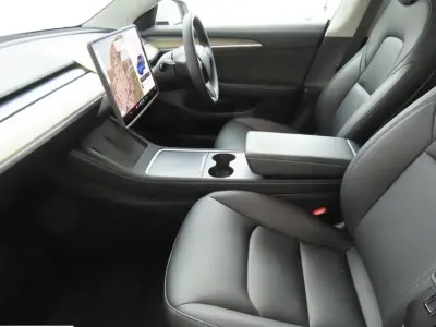 Used Tesla Model 3 Standard Range Plus 208 kW (283 HP) 2021 Sedan