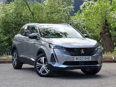 Used Peugeot 3008 Allure+ 131 HP (96 kW) 2023 Grey SUV