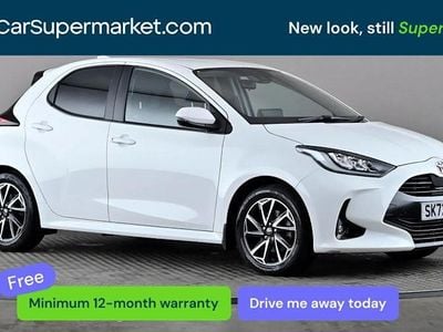 Usado Toyota Yaris Hybrid Design 116 HP (85 kW) 2026 Citadino