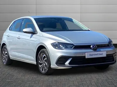 Used VW Polo Life 95 HP (69 kW) 2021 Reflex silver Hatchback