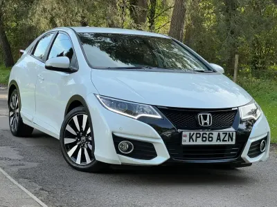 Second-hand Honda Civic SE Plus 142 CP (104 kW) 2016 Alb Hatchback