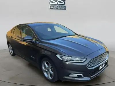 Begagnad Ford Mondeo Titanium 190 HK (139 kW) 2018 Grå Sedan