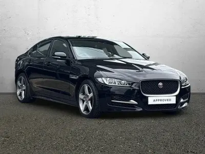 Używany Jaguar XE R-Sport 2017 Czarny Sedan/Limuzyna
