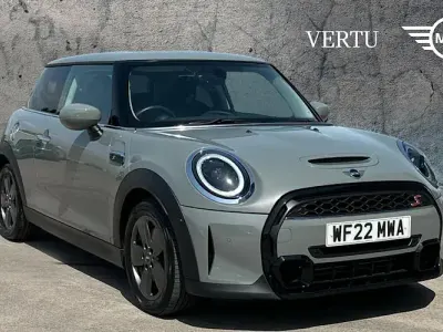 Begagnad Mini Cooper S Classic 178 HK (130 kW) 2022 Grå Halvkombi