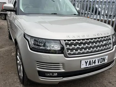 Used Land Rover Range Rover Vogue 306 HP (225 kW) 2014 Gold SUV