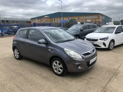 Used Hyundai i20 Comfort 78 HP (57 kW) 2010 Grey Hatchback