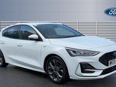 Used Ford Focus ST-Line 125 HP (91 kW) 2023 White Hatchback