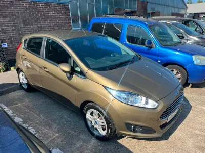 Used Ford Fiesta Zetec 2013 Brown Hatchback
