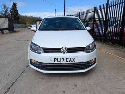 Used VW Polo Edition 90 HP (66 kW) 2017 White Hatchback