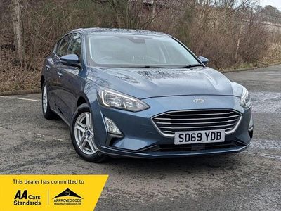 Used Ford Focus Zetec 120 HP (88 kW) 2019 Blue Hatchback