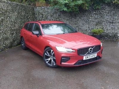 Used Volvo V60 R-Design 197 HP (144 kW) 2021 Red Estate