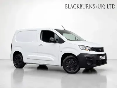 Used Peugeot Partner Premium 100 HP (73 kW) 2023 White MPV